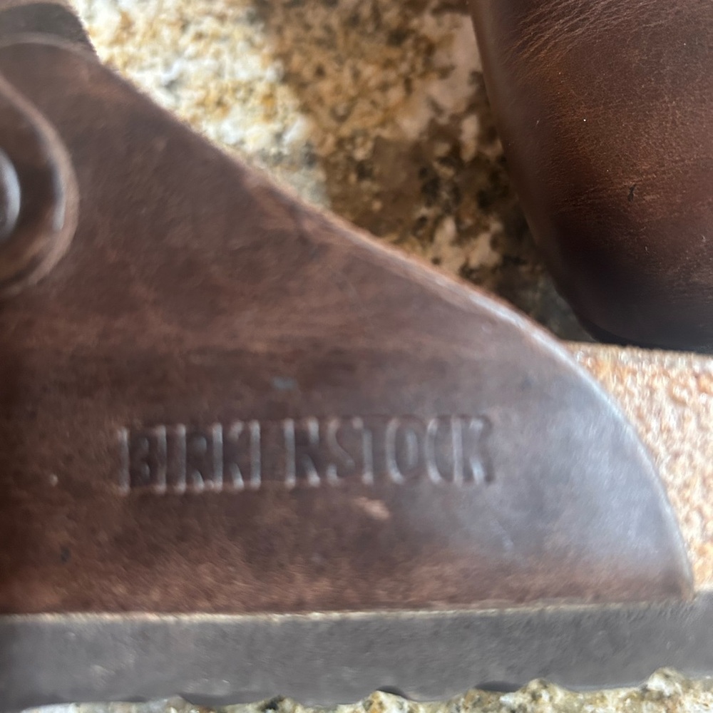 Birkenstock brown leather Boston clogs.
